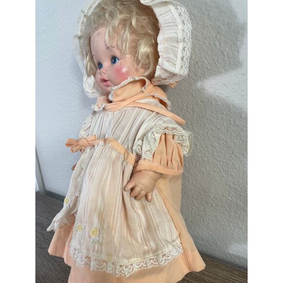 Vintage Eegee Softina Baby Doll Peach Dress Bonnet 1950s Vinyl 17” EG Marked - Picture 11 of 13